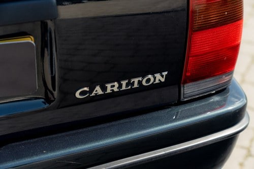 1991 Lotus Carlton - 5