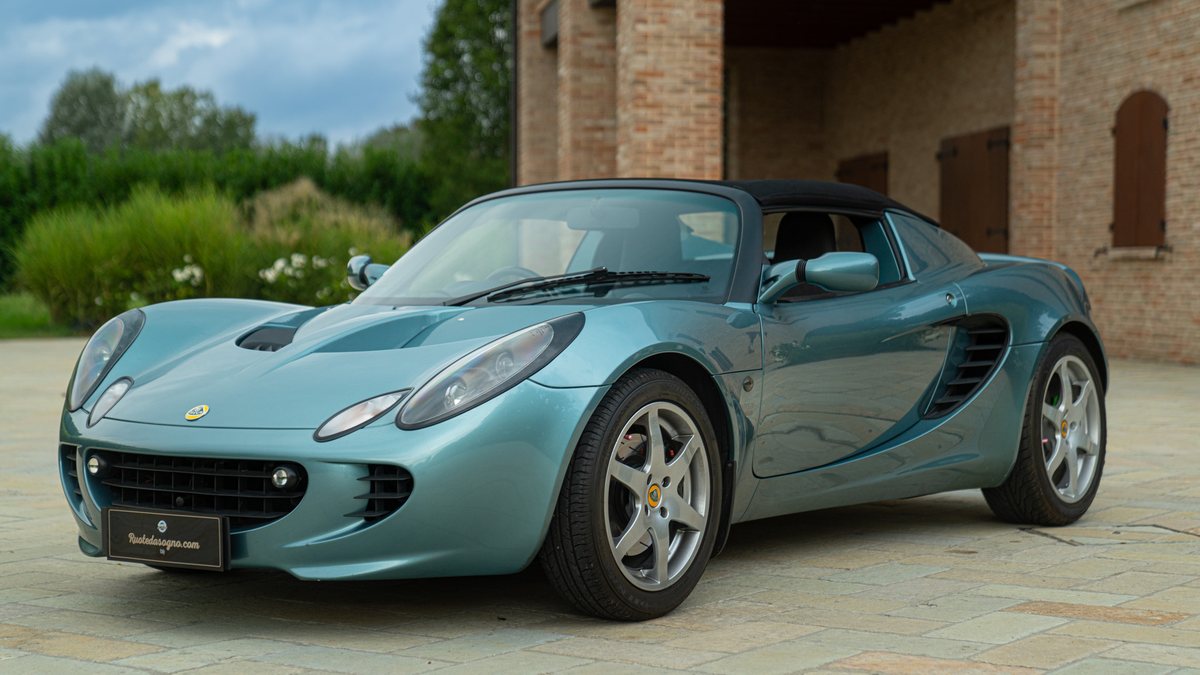 Lotus Rally 2001 2001 Lotus Elise Blue Right Hand Drive in Italy - For Sale | Car & Classic