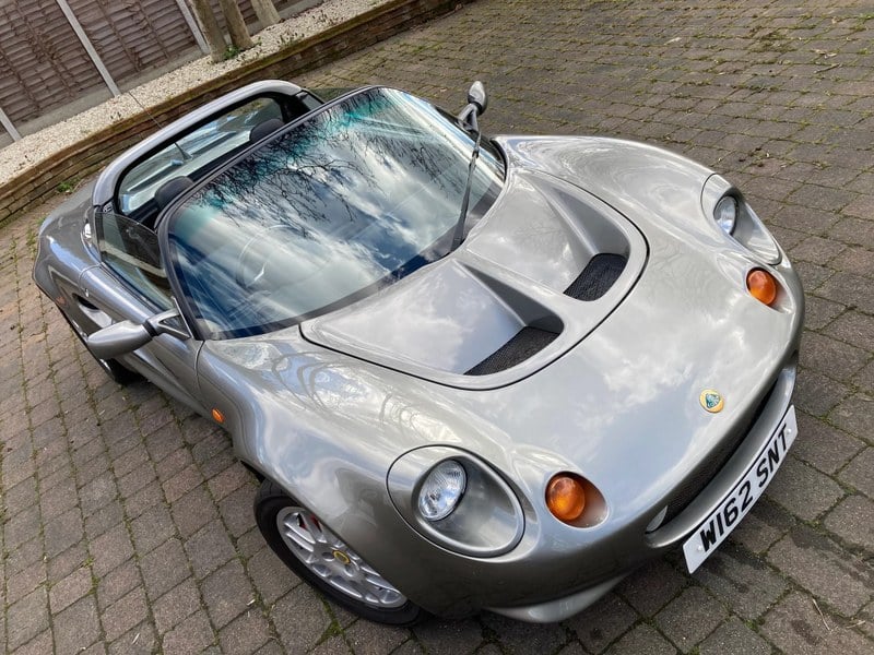 Rapid Classics: Eine Suche. Alle Oldtimer. 31 » Rapid Classics: Eine Suche. Alle Oldtimer. 2000 Lotus Elise S1