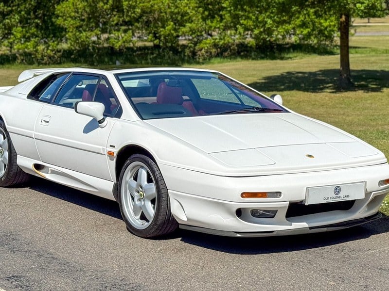 Rapid Classics: Eine Suche. Alle Oldtimer. 31 » Rapid Classics: Eine Suche. Alle Oldtimer. Stunning Lotus Esprit S4 Turbo - Low Mileage - Just Serviced