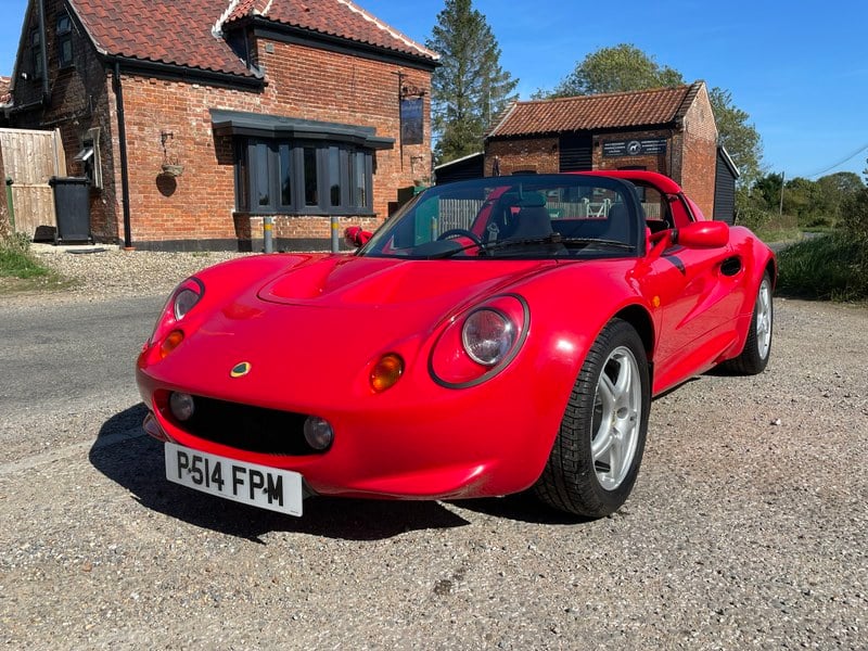 ELISE S1 - EARLY EXAMPLE, 26400 MILES, OUTSTANDING CONDITION