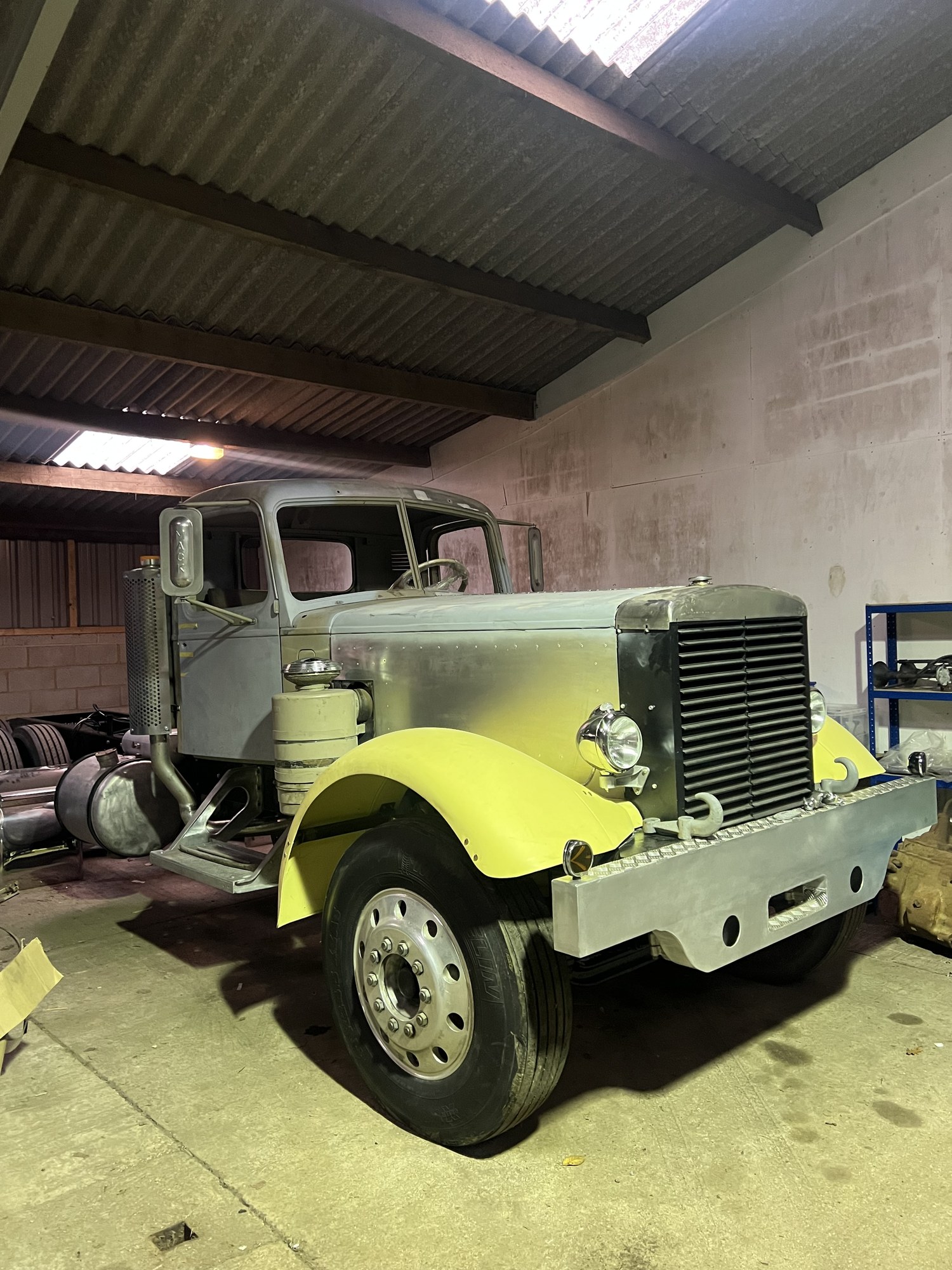 1955 Mack LTL Supercharged Cummins, foto 2