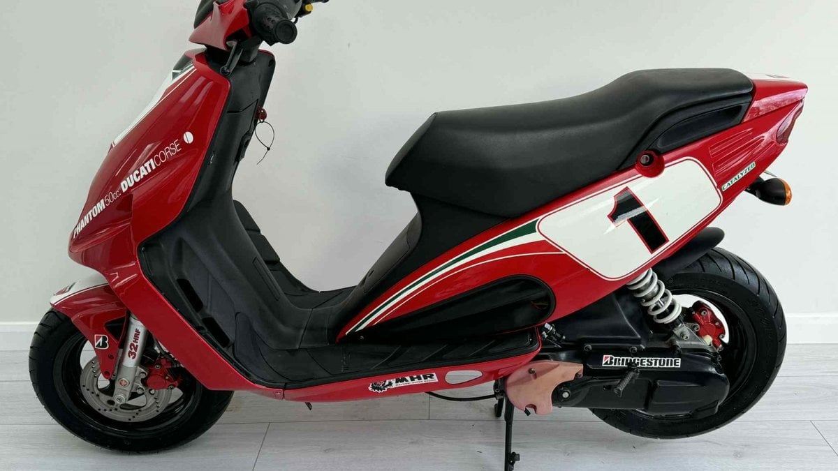Malaguti Phantom F12 50 Cc F12 Ducati Corse Malaguti F12 Prezzo
