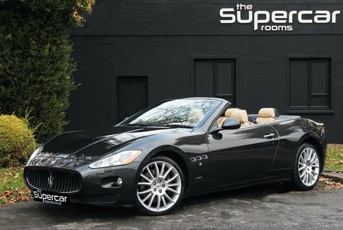2010 Maserati GranCabrio - 20K Miles - BOSE - Skyhook For Sale