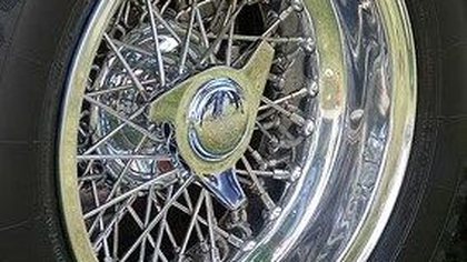 Maserati Boranni wire wheels brand new.