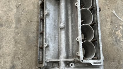 Engine block Maserati Indy 4700