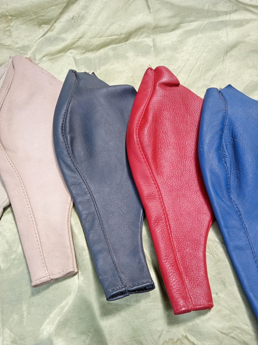 Handbrake gaiters for Maserati Indy Kaufen Bei | Car & Classic