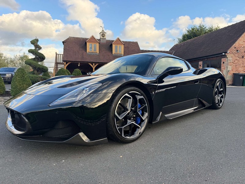 2022 Maserati MC20 - 2 2022 Maserati MC20 - 2