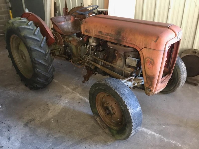 1960 Massey Ferguson 35 - 1 1960 Massey Ferguson 35 - 1