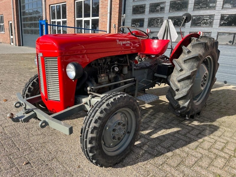 1955 Massey Ferguson 35 - 1 1955 Massey Ferguson 35 - 1