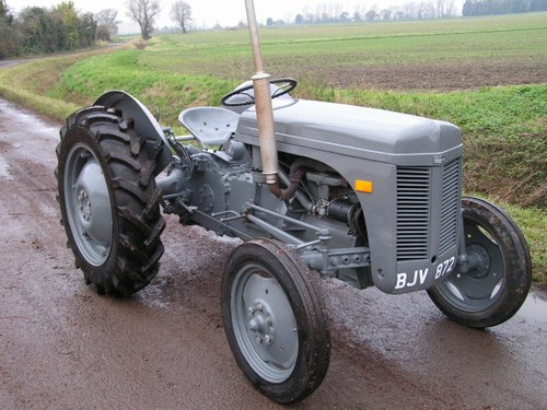 1950 tractor in top condition ferguson delivery For Sale