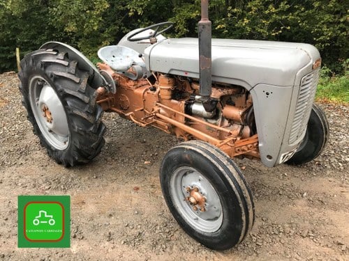 1958 MASSEY FERGUSON 35 ALL WORKS VINATGE TRACTOR SEE VID VENDU