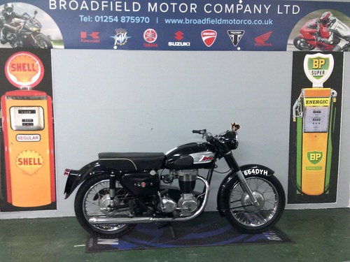 1962 Matchless 350 finished in black and silver For Sale