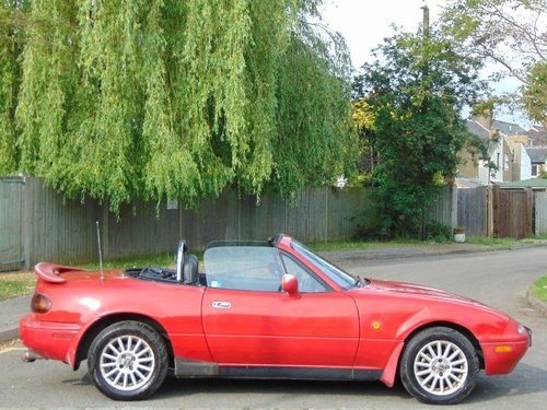 1993 Mazda MX5 Eunos 1.8 Auto.. VERY LOW MILES.. BARGAIN.. For Sale