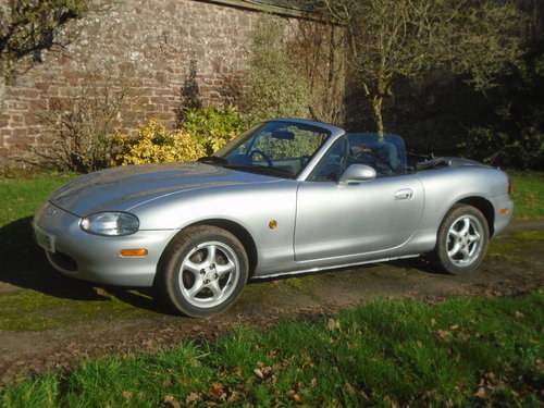 2001 MX5 Roadster, 2 Owners, 63K miles, FSH, UK car, inexpensive! For Sale