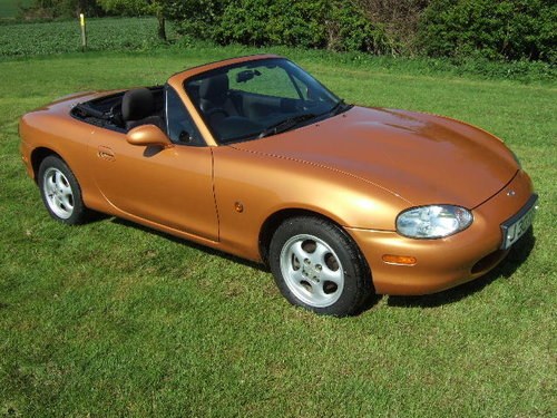 1999 Mazda MX5 Mk2 1.6i Convertible only 27000 miles For Sale