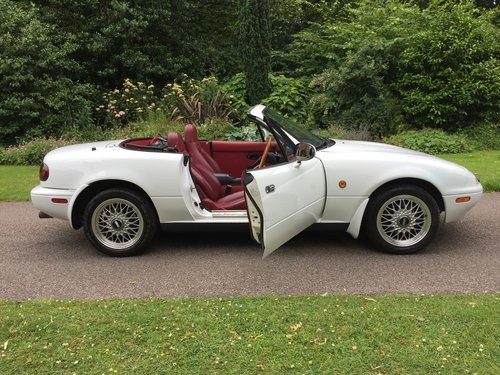 1995 Beautiful MK1 White Eunos Roadster 1.8 R Limited For Sale