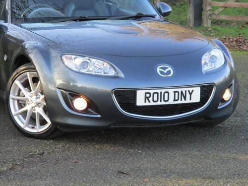 2010 Exceptional low mileage MX5 Sport Tech. MX5 SPECIALISTS A vendre