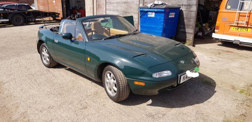 1992 Mazda eunos v spec in British racing green In vendita