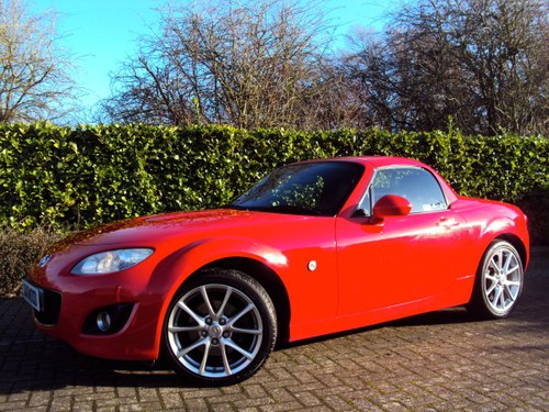 2010 A STUNNING Low Mileage Mazda MX-5 2.0i SportTech (Hardtop) For Sale