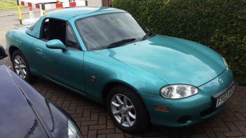 2003 Mazda mx5 with option of a hard top For Sale