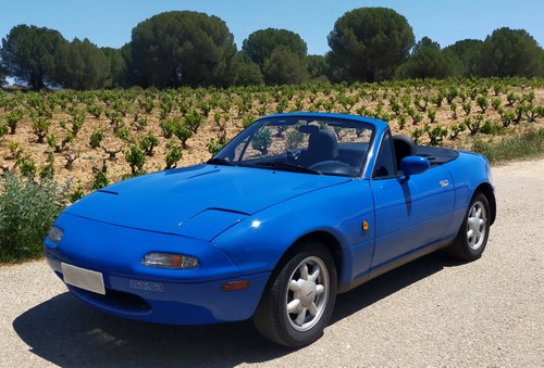 1990 Superb european mx5 mariner blue with air cond and hardtop In vendita