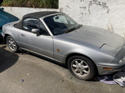 1990 Eunos Roadster / Mazda Mx-5 - silver with pop-up lights For Sale
