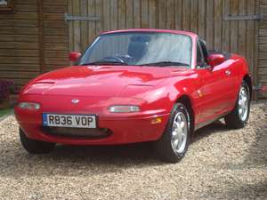 Mazda MX-5 Mk1 1.6i 1998.Red,lthr seats.PAS. 65700 mls For Sale (picture 1 of 12)