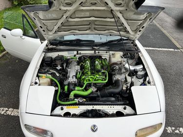 Picture of Mazda Mx5 eunos mk1 in white
