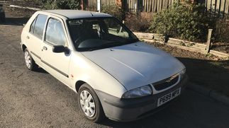 Picture of 1997 Mazda 121 Gxi