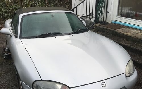 1999 Mazda Mx-5 (picture 1 of 7)