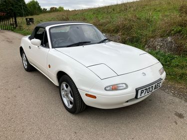 Picture of 1996 ORIGINAL WHITE BEAUTY MX5 1.6i - For Sale