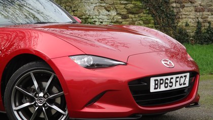 Outstanding MX5 Skyactiv Sport. Sand Leather MX5 SPECIALISTS