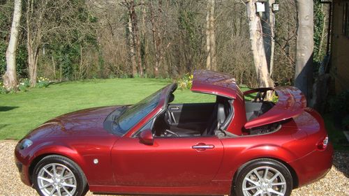 Picture of 2011 Mazda MX5 2.0 Sport Tech Electric Folding Roof Coupe - For Sale