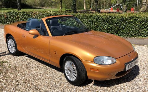 1999 Mazda MX-5 NB (picture 1 of 5)