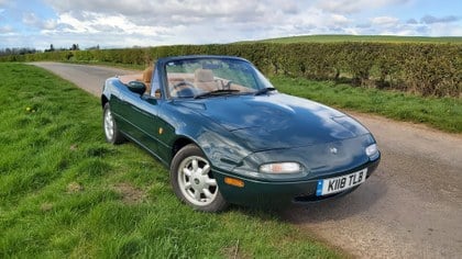 Mazda Eunos MX5 1.6 V-Special Automatic in Lovely Condition
