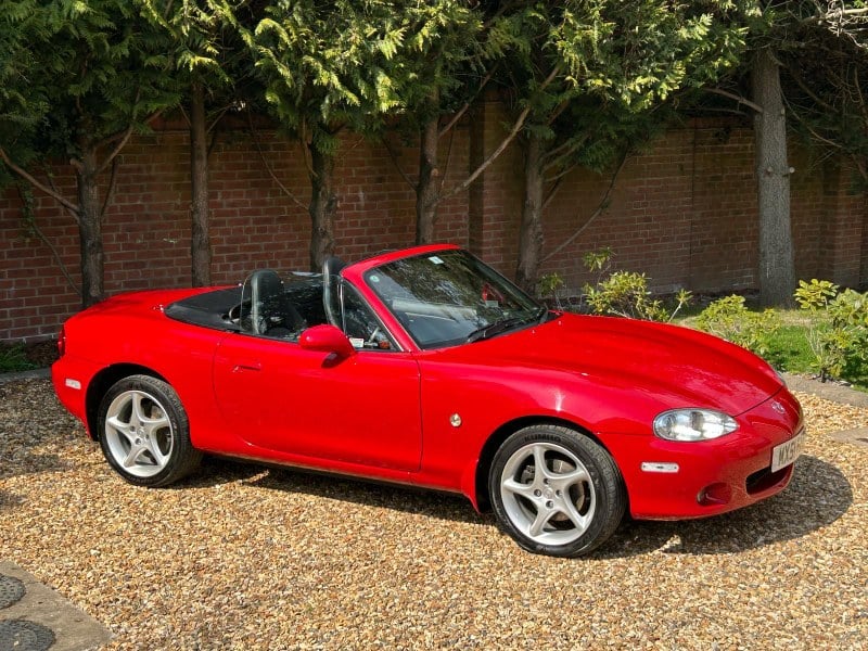 Rapid Classics: Eine Suche. Alle Oldtimer. 30 » Rapid Classics: Eine Suche. Alle Oldtimer. 2001 Mazda MX-5 NB