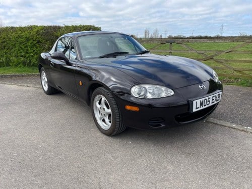 2005 MAZDA MX5 1.8i A vendre