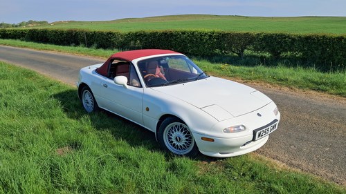 1995 Mazda Eunos R-Ltd 1.8 in Exceptional Condition