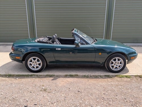 1996 Mazda MX5 in Neo Green, last owner since 1998, lovely VENDUTO