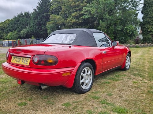 1997 (NA) Mazda MX-5 1.8iS low miles. Immaculate condition!!