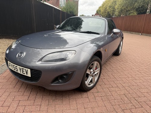 2005 Mazda MX-5 NB
