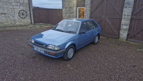 1988 Mazda 323