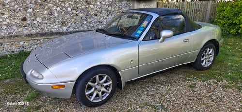 Mazda MX5 MK1 NA 1.8is FSH 20 service stamps HPI clear