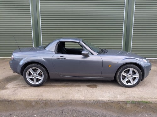 2006 Mazda MX5 2.0 folding hardtop VERKOCHT
