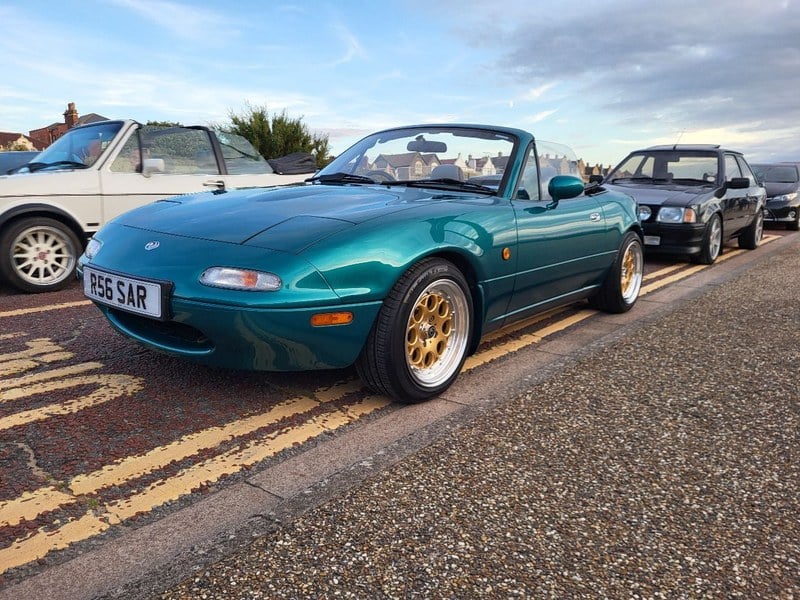 1998 Mazda MX-5 - 2 1998 Mazda MX-5 - 2