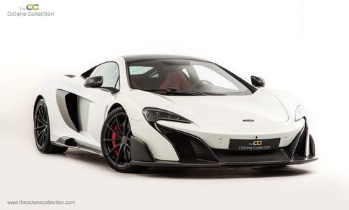 2015 MCLAREN 675LT // 300 MILES // £350k+ LIST PRICE VENDUTO