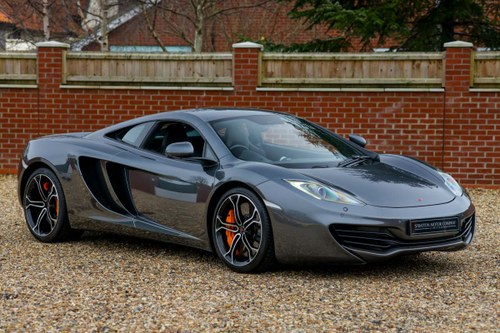 2012 McLaren MP4 - 12C 3.8T SSG (Low miles) À venda