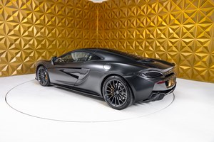 2016 McLaren 570GT