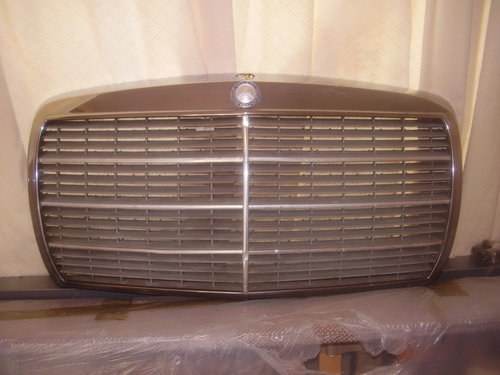 1977 Mercedes grille  For Sale